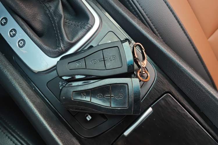 Used Roewe e550 2016 Deluxe Edition