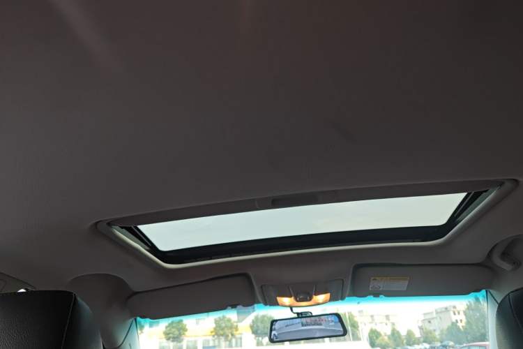 Used Roewe e550 2016 Deluxe Edition