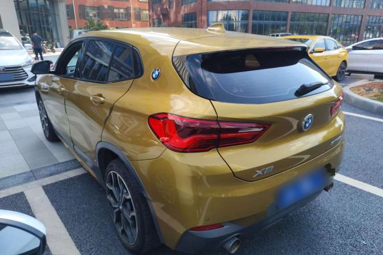 Used BMW X2 2018 sDrive25i Luxury Model with M Off-Road Package China V Emission Standard
