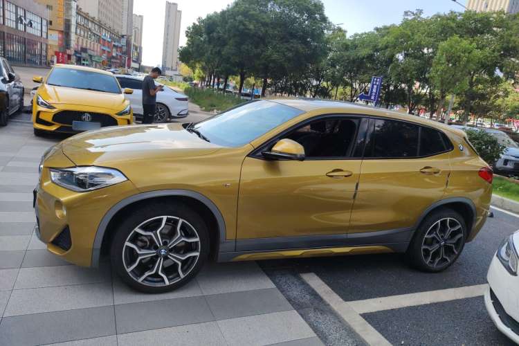 Used BMW X2 2018 sDrive25i Luxury Model with M Off-Road Package China V Emission Standard
