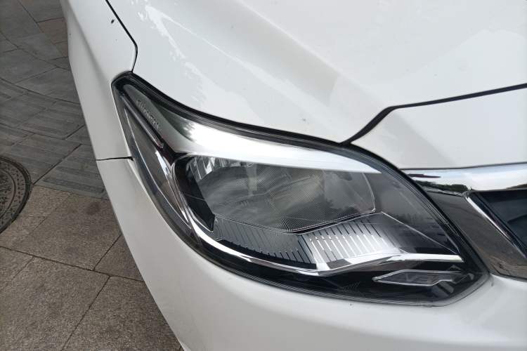 Used Changan Alsvin V3 2015 1.4L Manual Warm-Hearted Model China V Standard
