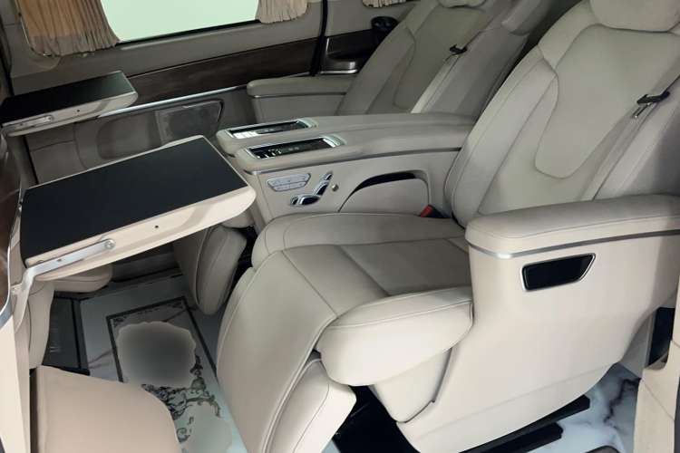 Used Mercedes-Benz V-Class 2021 V 260 L Long-wheelbase Luxury Edition