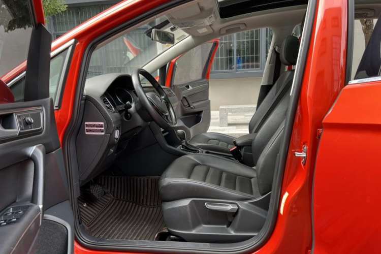 Used Volkswagen Golf Sportsvan 2016 280TSI Automatic Luxury Model