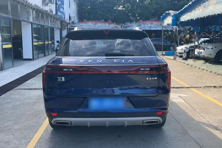 Used Venucia Star 2020 260T Automatic 48V Mild Hybrid Turbocharged Starry Edition
