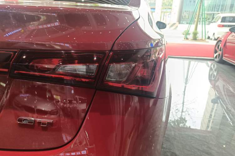 Used MG GT 2016 1.5L Automatic Value-Added Luxury Edition