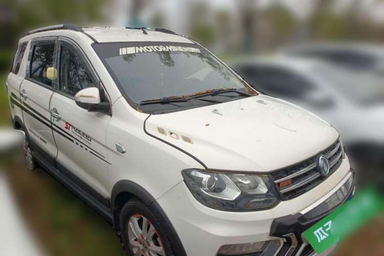 Used Dongfeng Fengon 370 2016 1.5L Manual Elite Home Edition 7-Seater
