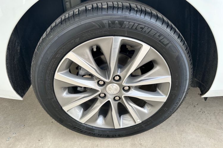 Used Buick GL6 2021 323T Mild Hybrid Connect Luxury Model
