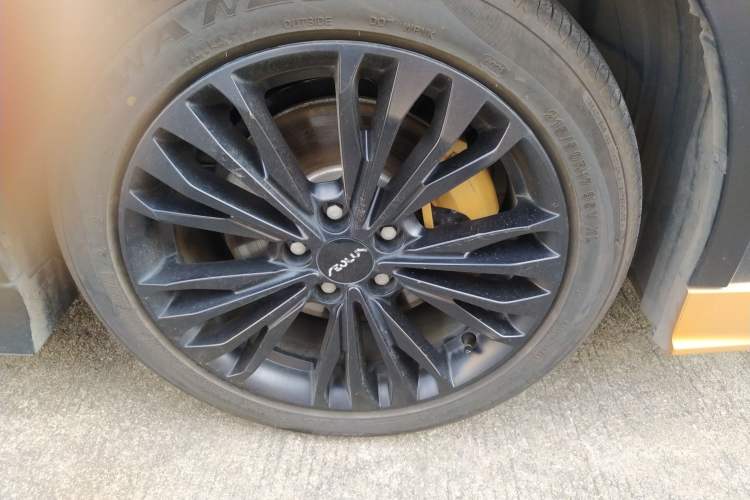 Used Dongfeng Aeolus Yixuan MAX 2021 1.5T Dark Night Holy Light Edition (Hybrid)
