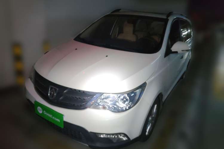 Used Baojun 730 2015 1.8L Manual Luxury Navigation ESP Version 7-seater