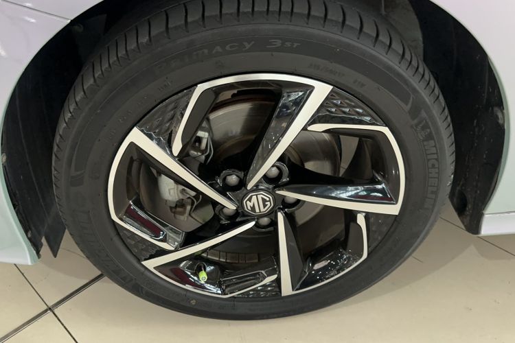 Used MG 5 2021 Revised 300TGI DCT Qingshè Luxurious Enjoyment Edition
