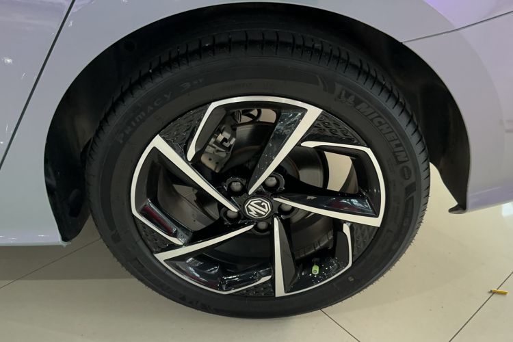 Used MG 5 2021 Revised 300TGI DCT Qingshè Luxurious Enjoyment Edition
