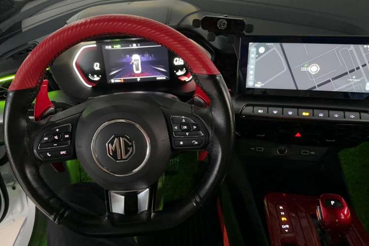 Used MG 5 2021 Revised 300TGI DCT Qingshè Luxurious Enjoyment Edition
