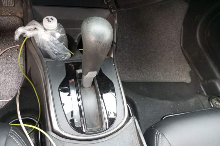 Used Honda Gienia 2017 1.5L CVT Classic Edition Gear Lever