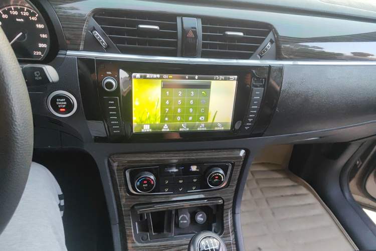 Used Zotye T600 2016 1.5T Manual Luxury Model Audio And AC Panel