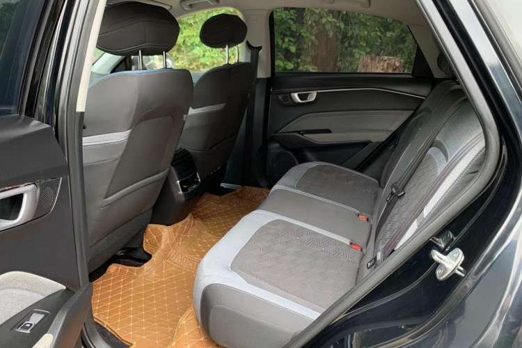 Used Baojun RC-6 2019 1.5T CVT Elite Version with 24-Hour Online Service