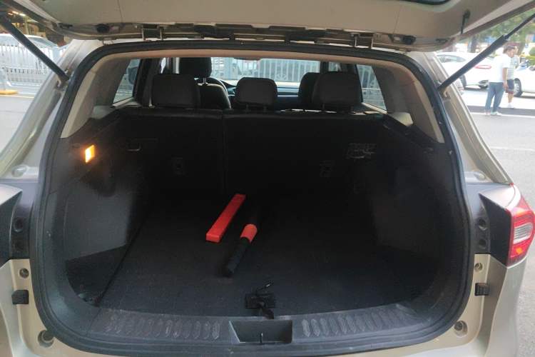 Used Zotye T600 2016 1.5T Manual Luxury Model Trunk