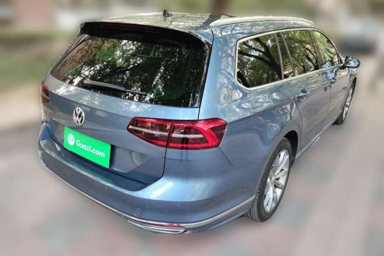 Used Volkswagen Variant 2016 380TSI Two-Wheel Drive R-Line Version