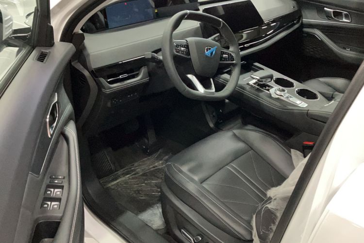 Used Changan UNI-K 2023 2.0T Two-Wheel Drive YueShang Trim