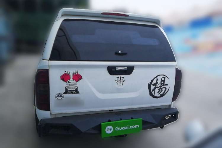 Used Nissan Navara 2017 2.5L Automatic 4x4 Luxury Edition QR25