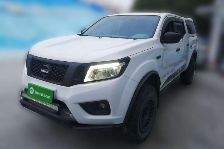 Used Nissan Navara 2017 2.5L Automatic 4x4 Luxury Edition QR25
