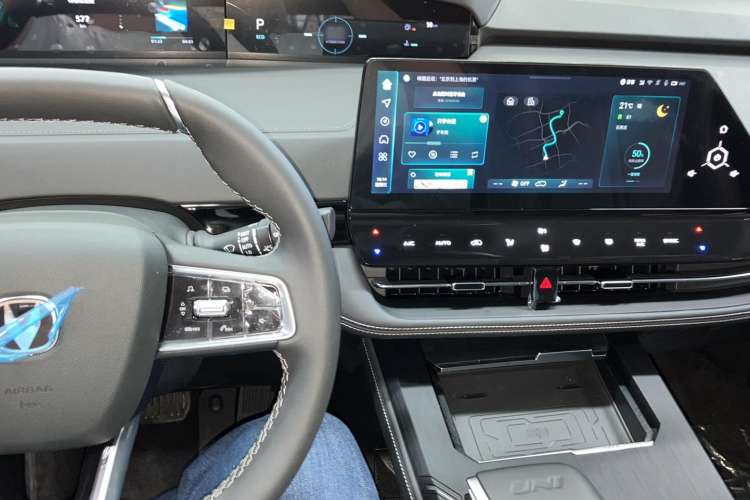 Used Changan UNI-K 2023 2.0T Two-Wheel Drive YueShang Trim