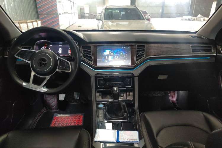 Used Zotye Domy X7 2017 1.8T Manual Luxury Model
