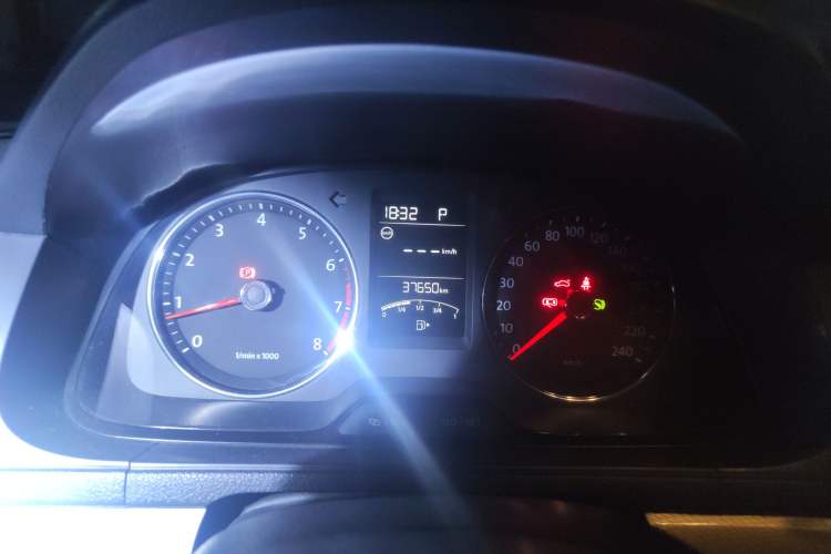 Used Volkswagen Gran Lavida 2013 1.6L Automatic Comfort Model Instrument Cluster