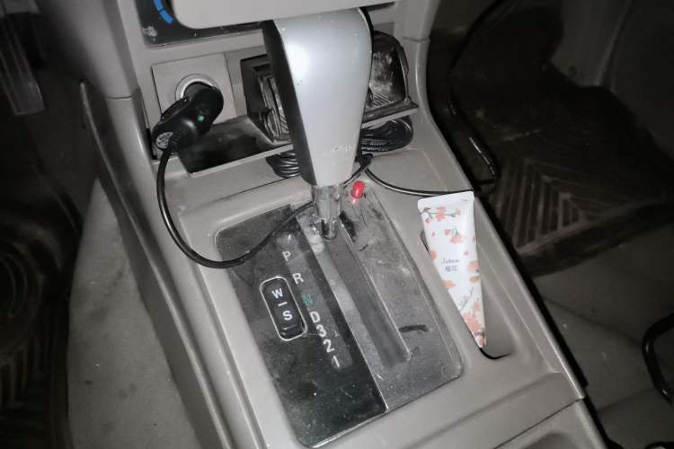 Used Dongfeng Oting 2007 2.4L Automatic Two-Wheel Drive Luxury Edition
