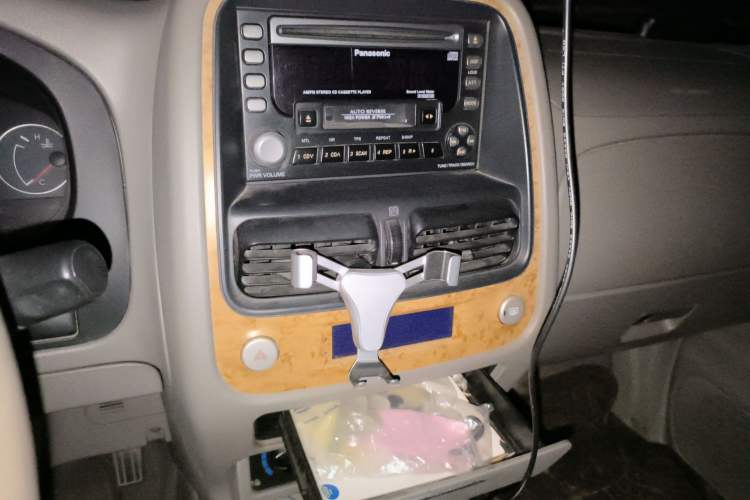 Used Dongfeng Oting 2007 2.4L Automatic Two-Wheel Drive Luxury Edition
