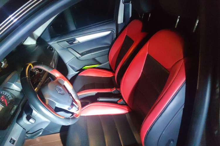 Used Volkswagen Gran Lavida 2013 1.6L Automatic Comfort Model Left Front Seat