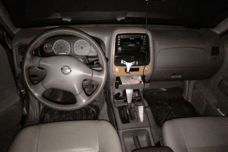 Used Dongfeng Oting 2007 2.4L Automatic Two-Wheel Drive Luxury Edition
