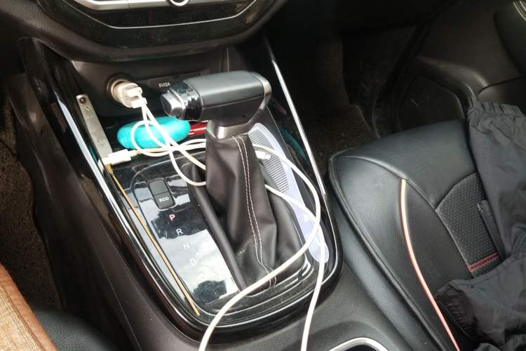 Used Baojun 530 2020 1.5T CVT Prestige Connected Version 7 Seats Gear Lever