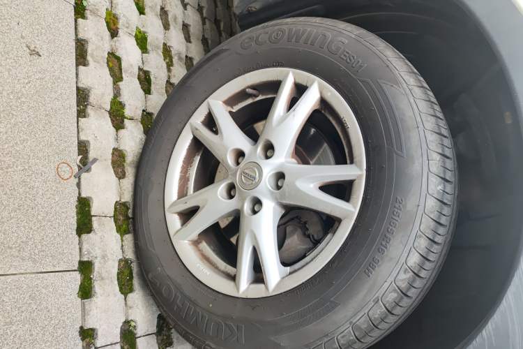 Used Nissan Qashqai 2010 20X LE CVT 2WD Right Front Wheel Hub