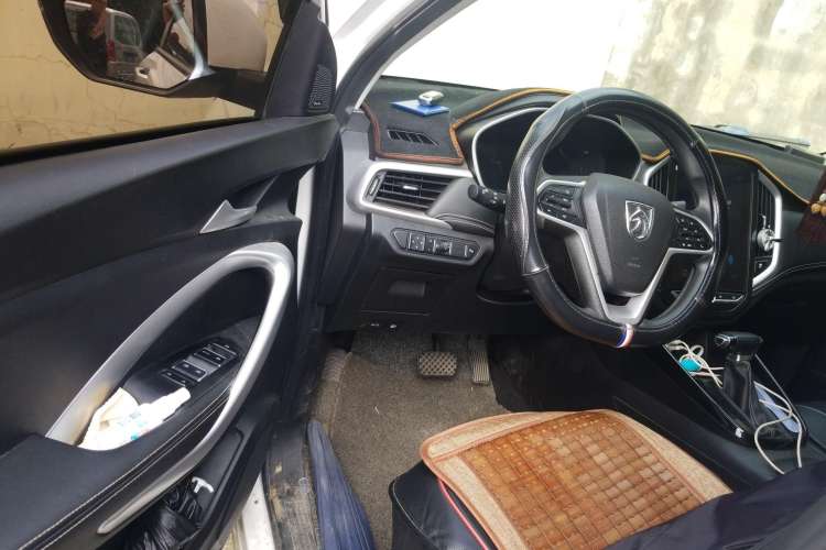 Used Baojun 530 2020 1.5T CVT Prestige Connected Version 7 Seats Driver Seat