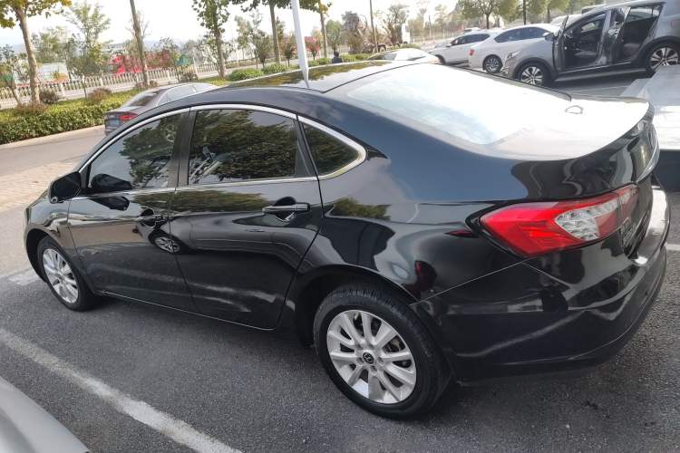 Used Luxgen 5 2013 1.8T Automatic Prestige Model
