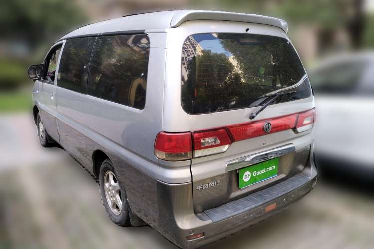 Used FORTHING Lingzhi 2012 M5 Q3 2.0L 7-Seater Long-Wheelbase Comfort Edition
