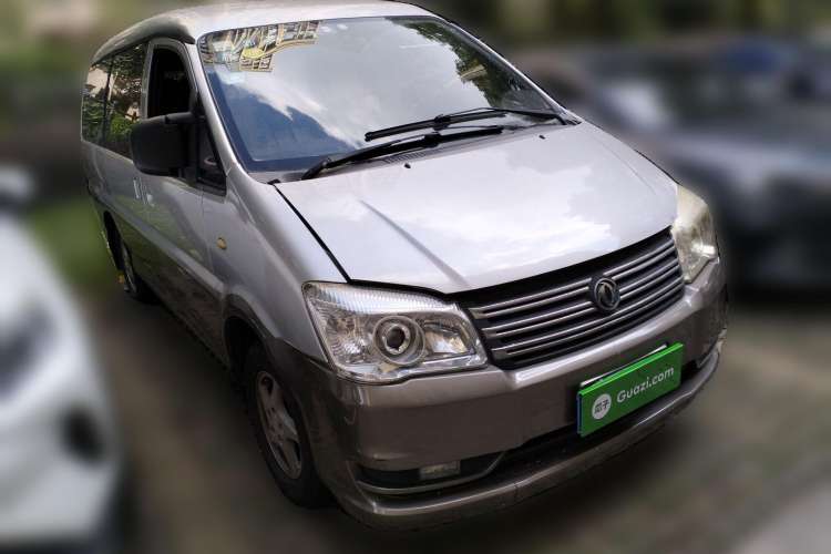 Used FORTHING Lingzhi 2012 M5 Q3 2.0L 7-Seater Long-Wheelbase Comfort Edition
