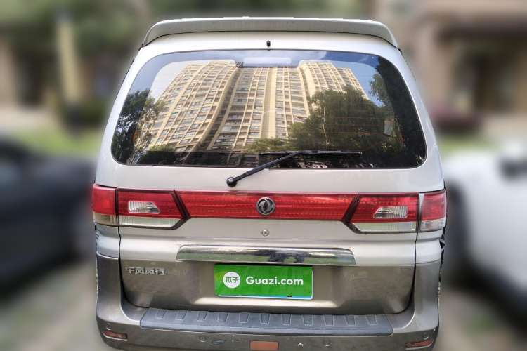 Used FORTHING Lingzhi 2012 M5 Q3 2.0L 7-Seater Long-Wheelbase Comfort Edition
