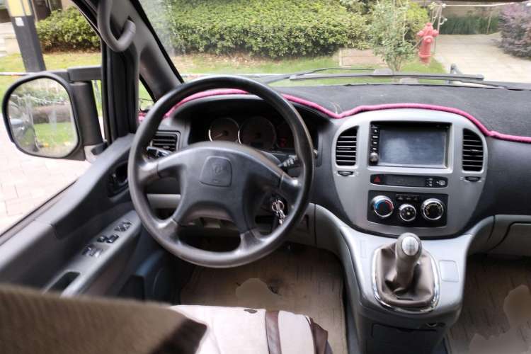 Used FORTHING Lingzhi 2012 M5 Q3 2.0L 7-Seater Long-Wheelbase Comfort Edition
