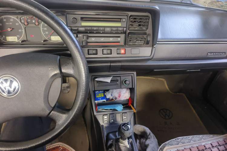 Used Volkswagen Santana Classic 2007 1.8L Jingchang Model Audio And AC Panel