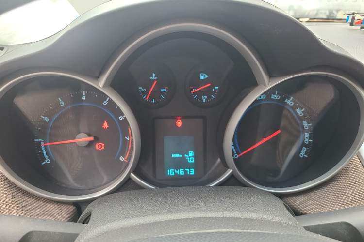 Used Chevrolet Cruze 2013 Hatchback 1.6L Manual Luxury Model
