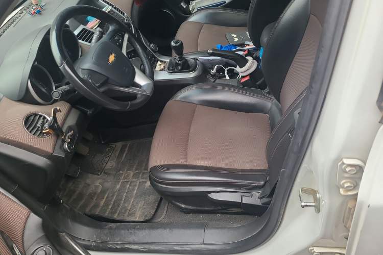 Used Chevrolet Cruze 2013 Hatchback 1.6L Manual Luxury Model
