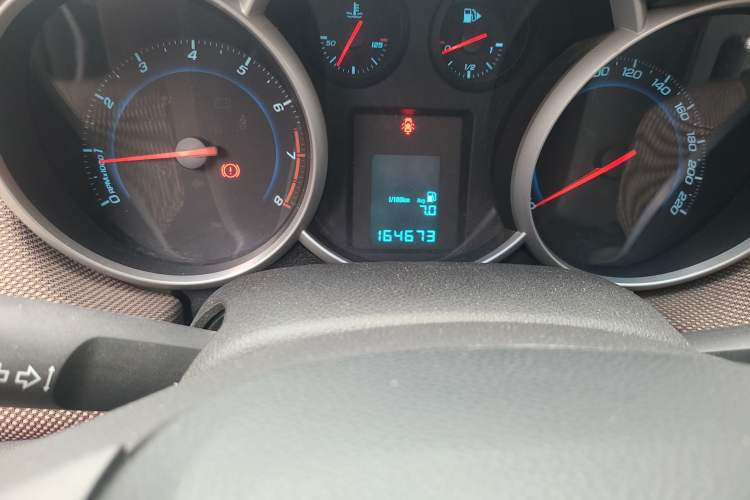 Used Chevrolet Cruze 2013 Hatchback 1.6L Manual Luxury Model
