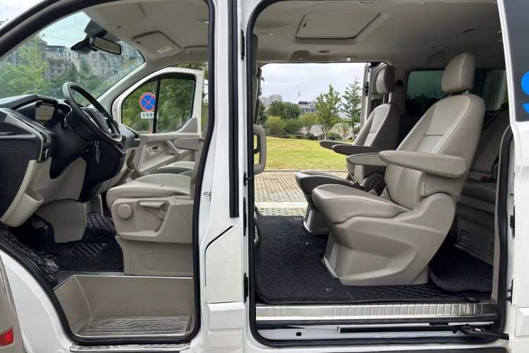 Used Ford Tourneo Custom 2017 2.0T Automatic Elite Edition