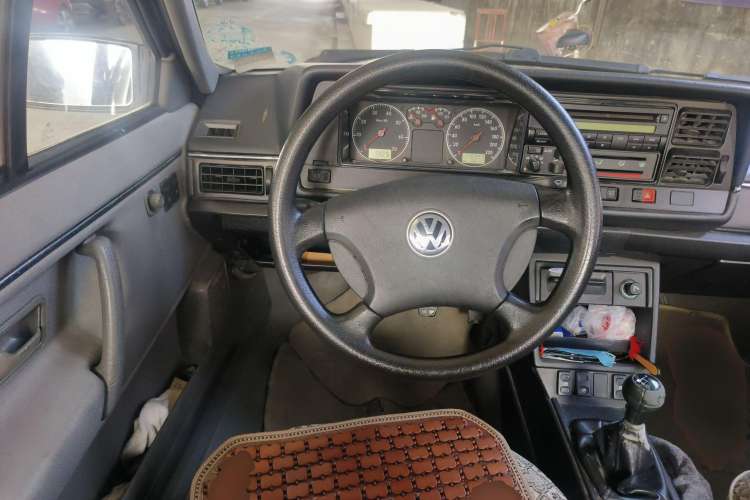 Used Volkswagen Santana Classic 2007 1.8L Jingchang Model Steering Wheel