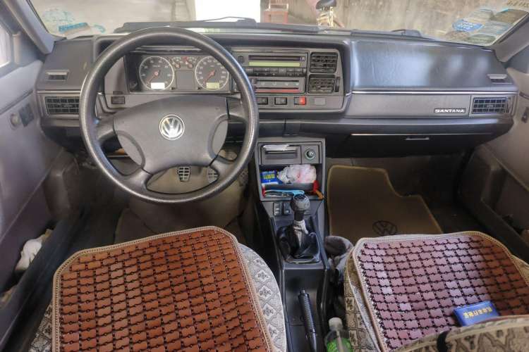 Used Volkswagen Santana Classic 2007 1.8L Jingchang Model Center Console