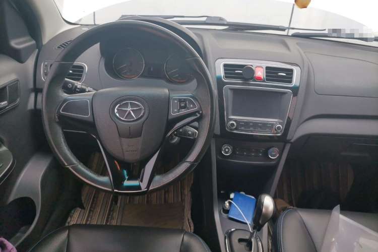 Used JAC iEV 2015 iEV4 Luxury Model