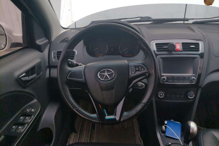 Used JAC iEV 2015 iEV4 Luxury Model