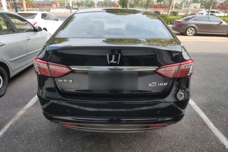 Used Luxgen 5 2013 1.8T Automatic Prestige Model
