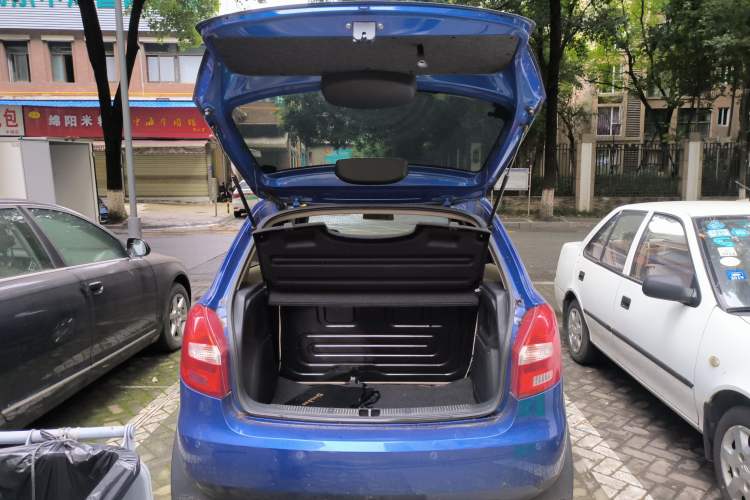 Used Skoda Fabia 2008 1.4L Manual Crystal Edition
